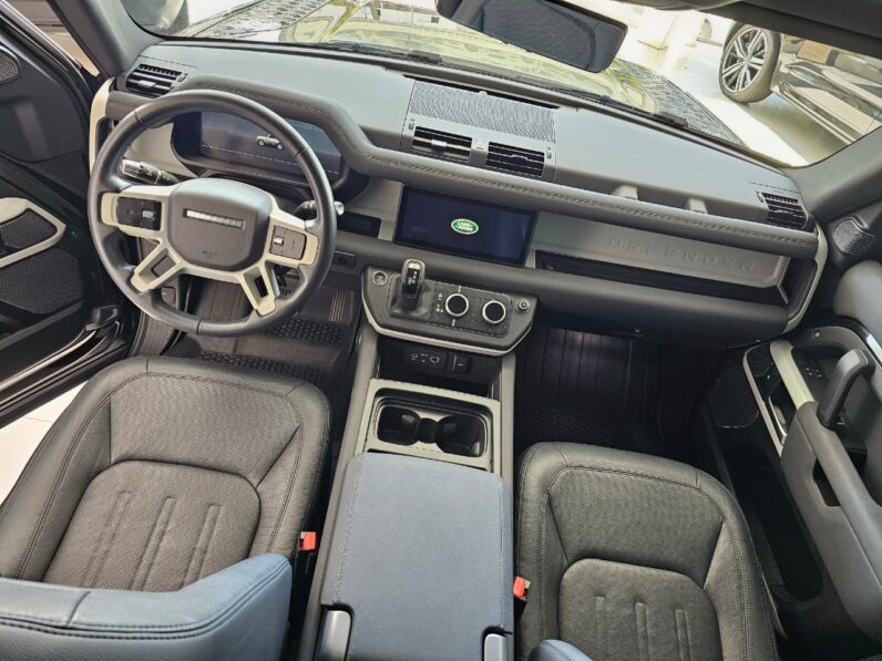 
								Defender 90 / 2022 full									