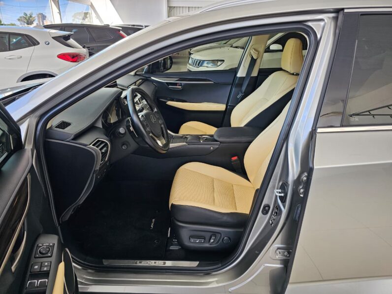 
								LEXUS NX300h / 2021 full									