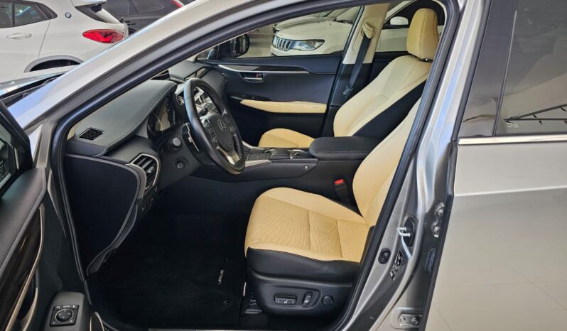 
								LEXUS NX300h / 2021 full									