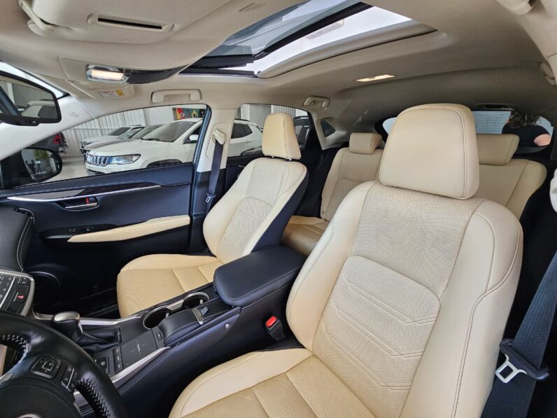 
								LEXUS NX300h / 2021 full									